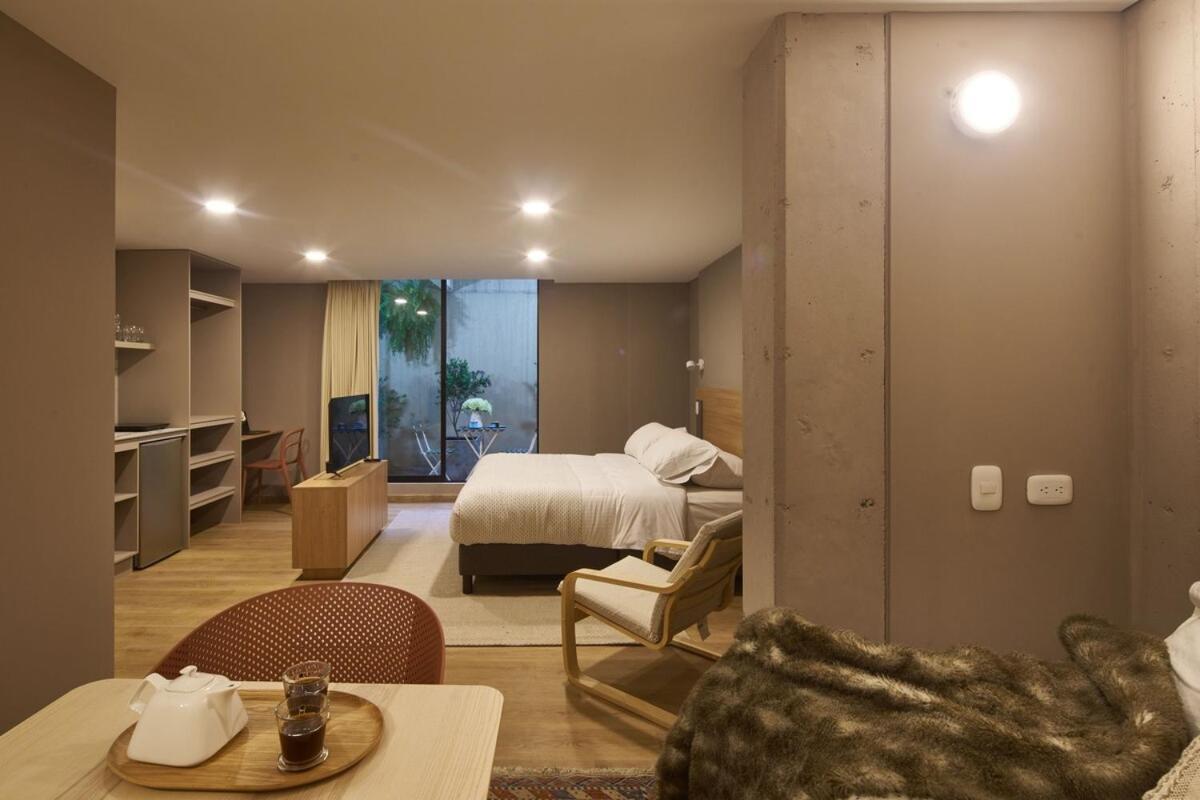 Apartment Urban Retreat In - Design & Comfort